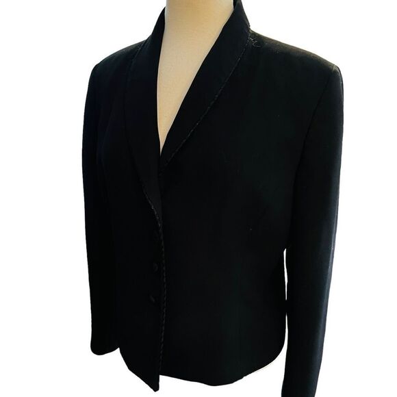Evan-Picone  Blazer Black Padded Shoulders, Velvet Buttons & Trim size 14P - Picture 1 of 11